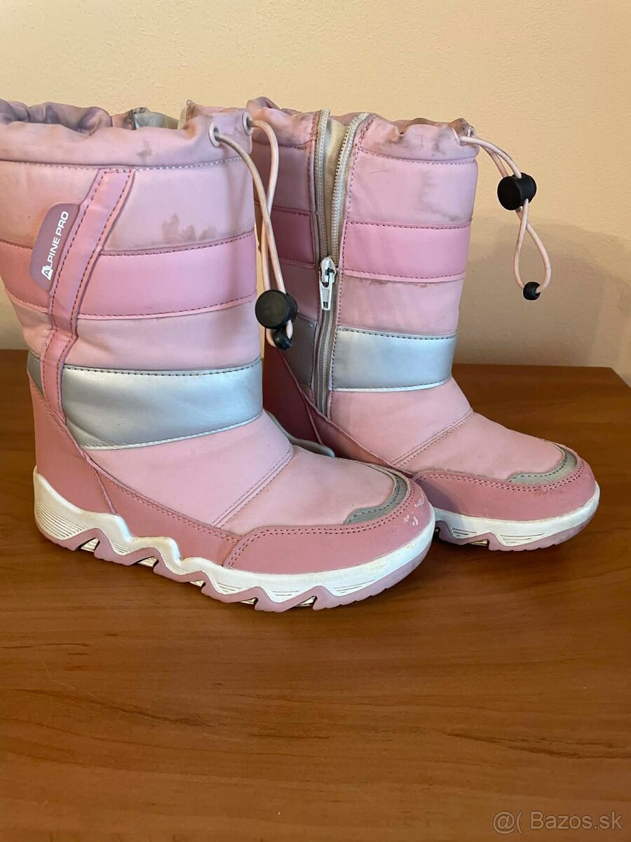 Snehule Alpine Pro v. 32 - 2