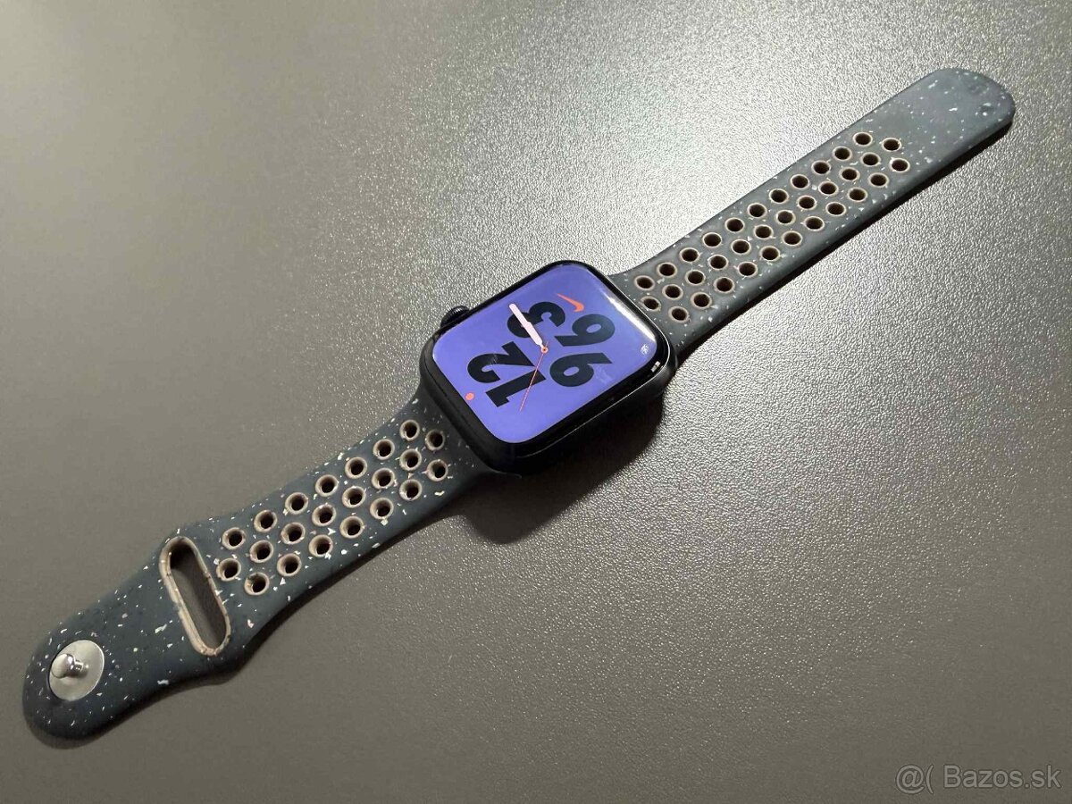 Apple Watch Series 8 45mm GPS - 2