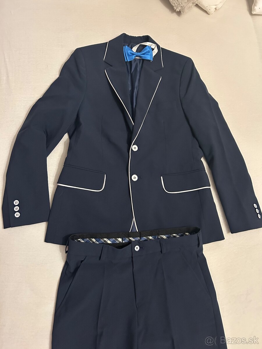 Chlapčenský oblek - 2