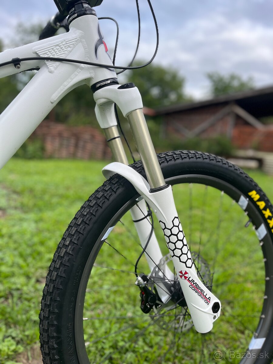 cube flying circus - 2