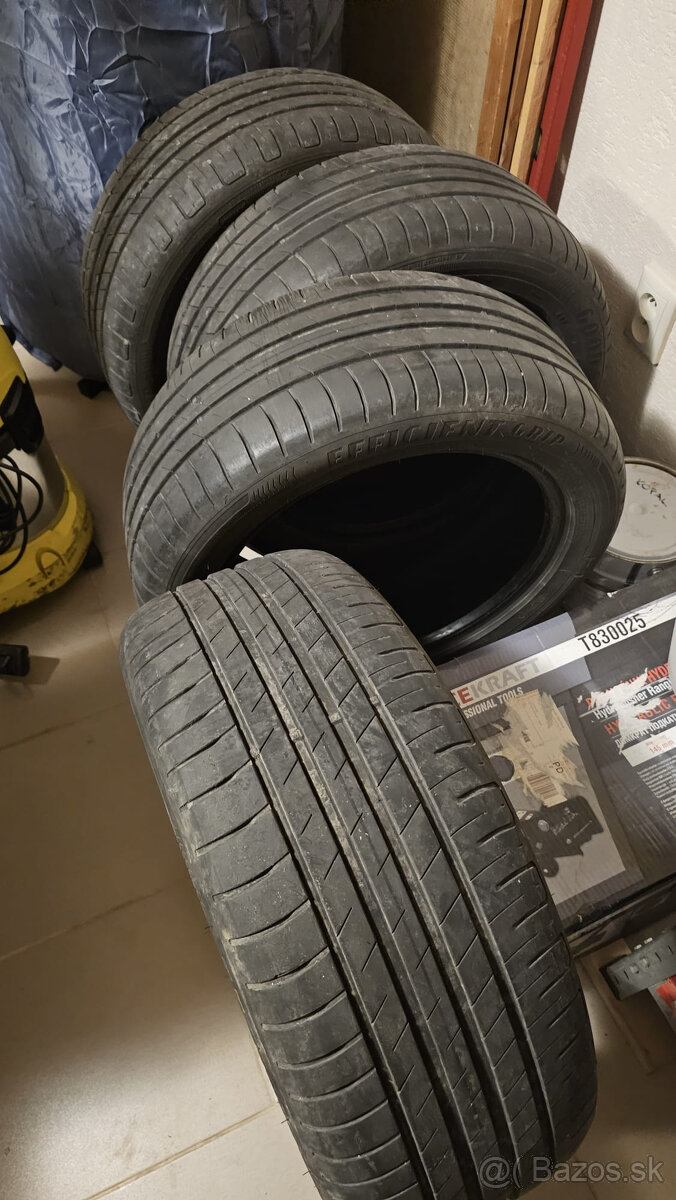Predam letne pneumatiky GoodYear 225/50 R17 - 2