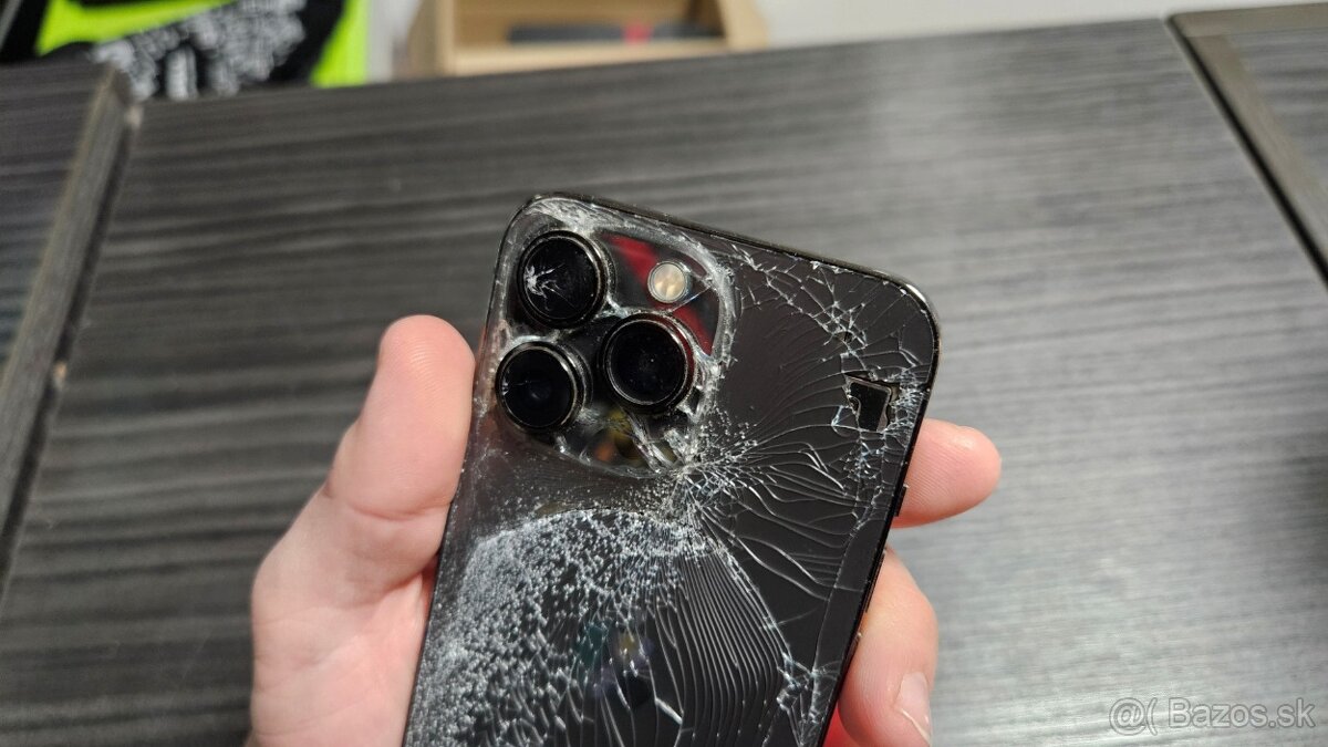 Poškodený Apple iPhone 13 Pro 256GB - 2