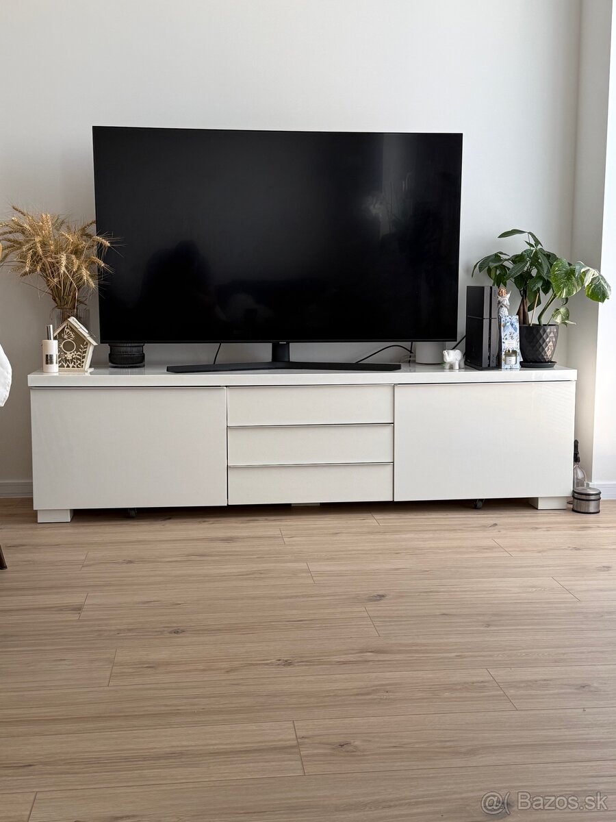 Skriňa pod TV. - 2