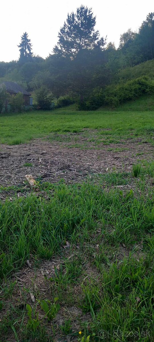 Obrovský pozemky "Pod lesom" na výstavbu - intravilán Zub - 2