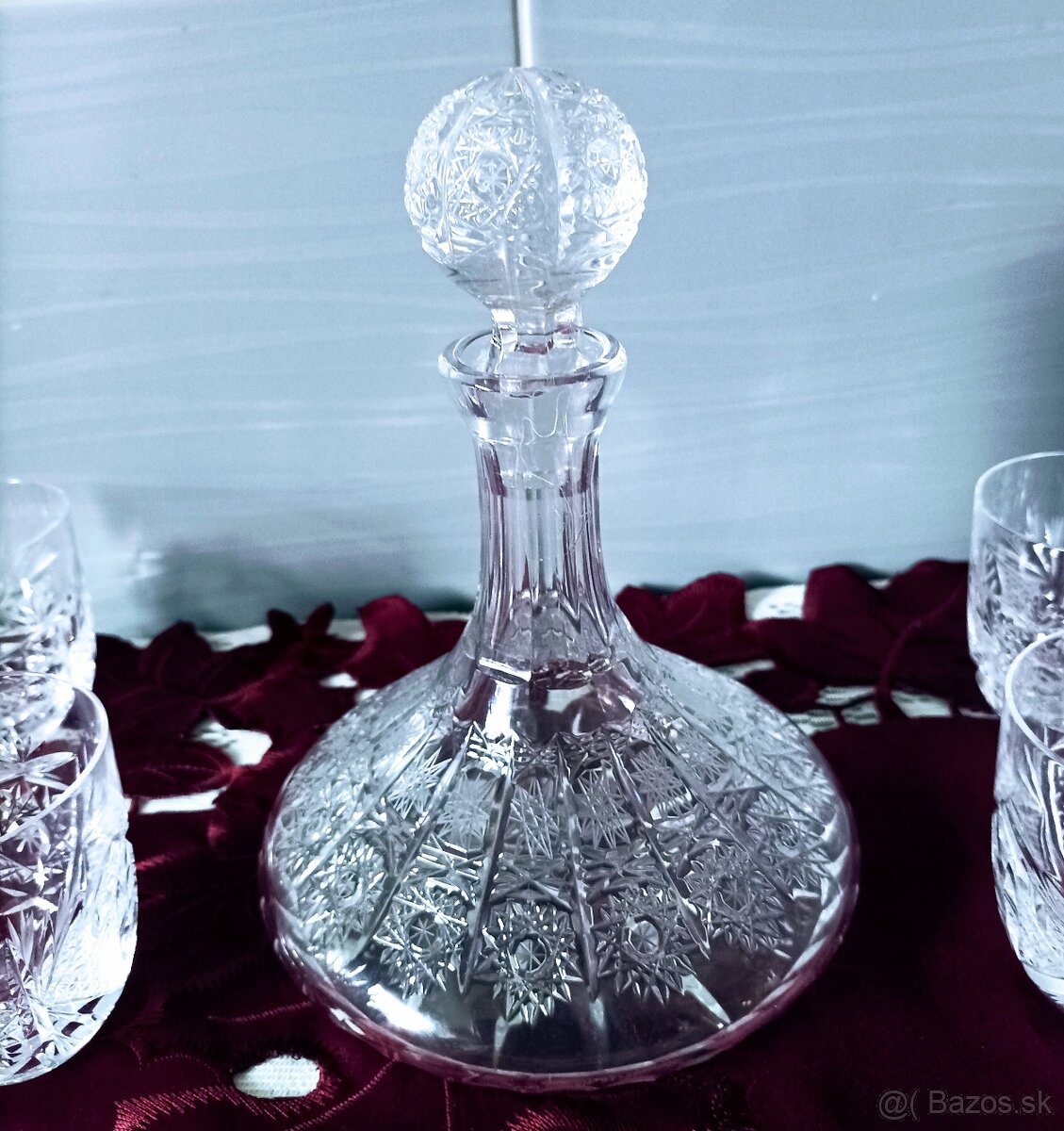 Krištáľové karafy + 4 ks poháre, džbán - 2