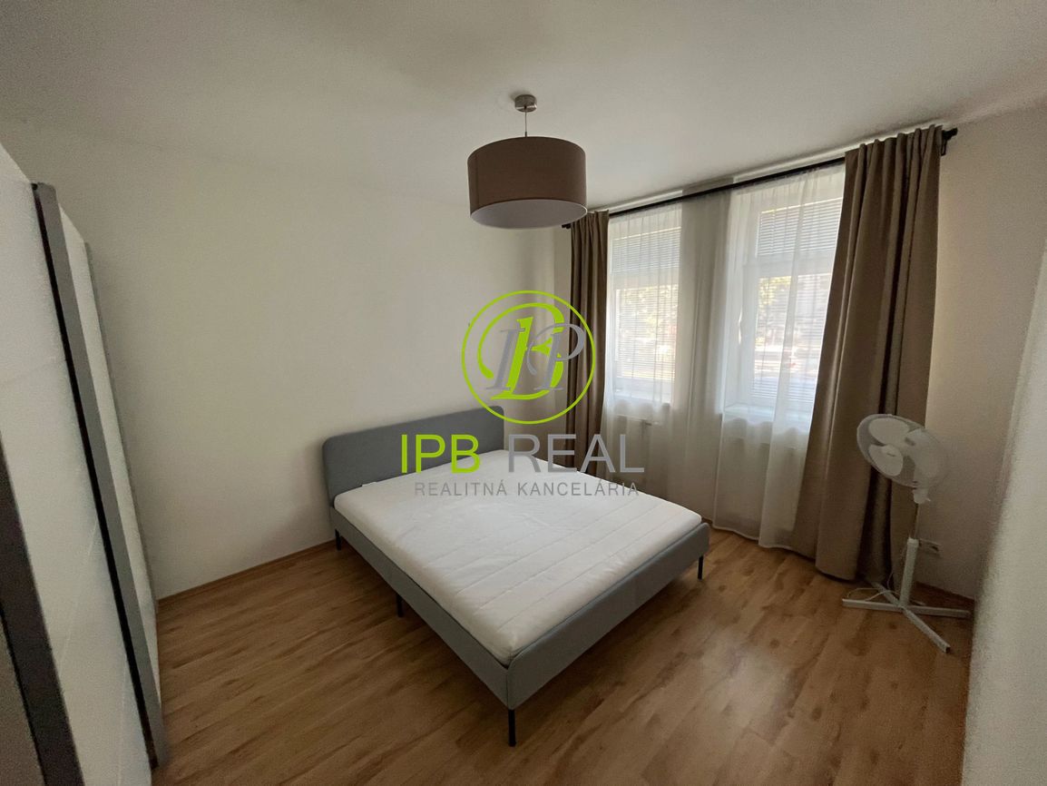 Priestranný 2-izb. byt na Záhradníckej ul. v Ružinove - 2