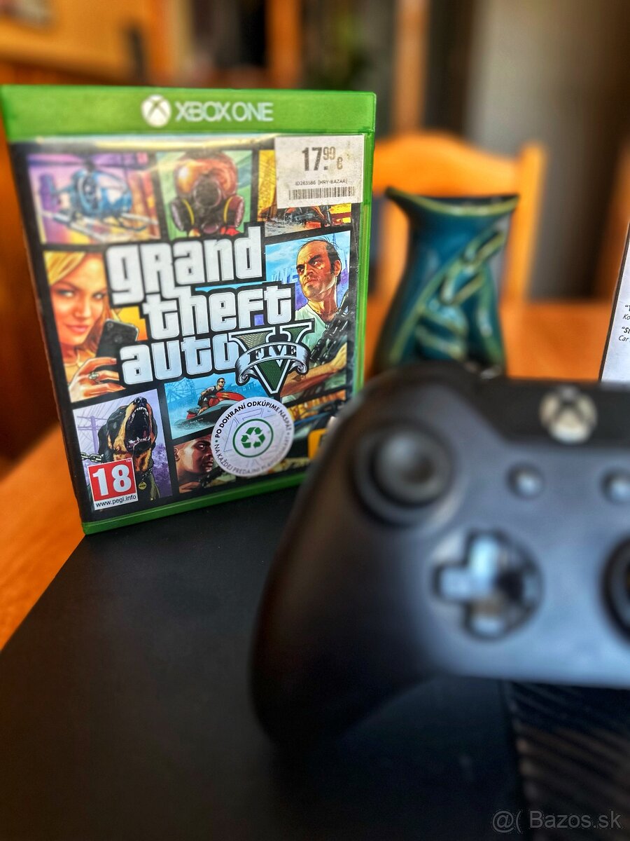 Xbox One + ovládač + GTA5 + Forza Motorsport 7 - 2