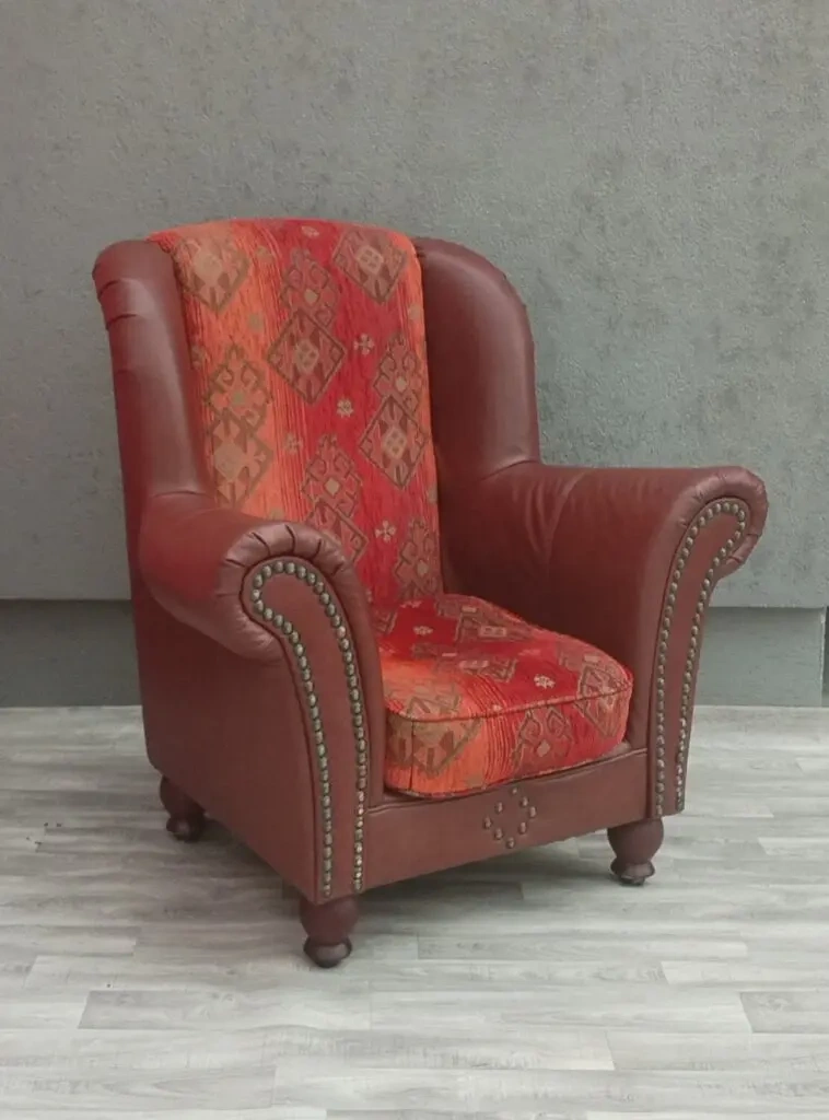 Kreslo “ BUFFALO „. - 2