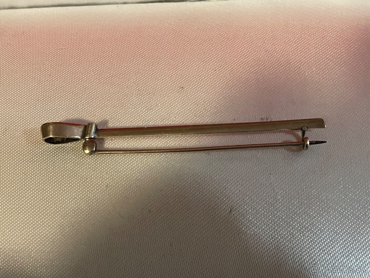 starozitna brošňa Český granát -neugold - 2