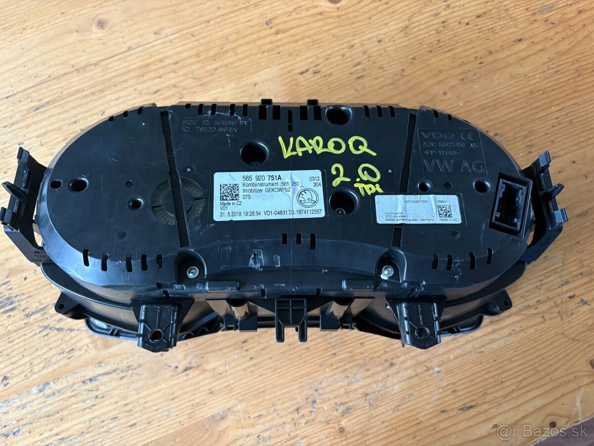 Tachometer budík škoda Karoq - 2
