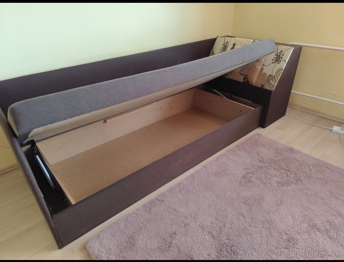 Posteľ s úložným priestorom - 2