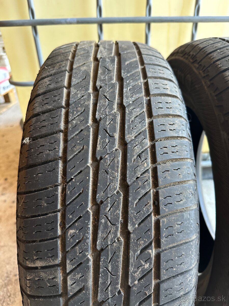 Barum Bravuris 4x4 215/65 r16 - 2