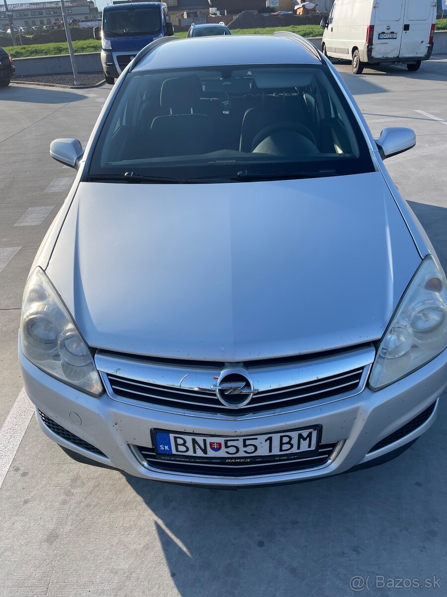 Opel astra H 1.9cdti - 2