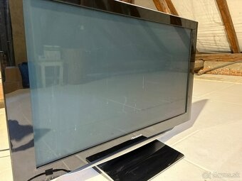 Predám TV Panasonic 46" (117 cm) - 2