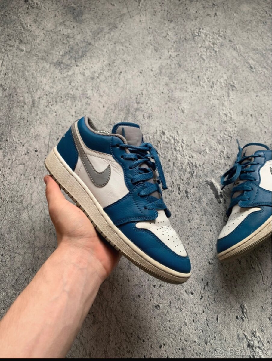 Jordan 1 Low Blue - 2