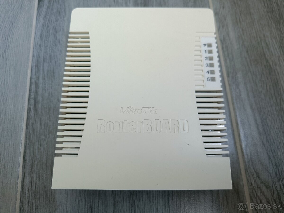 Routerboard MikroTik RB951Ui-2HnD - 2