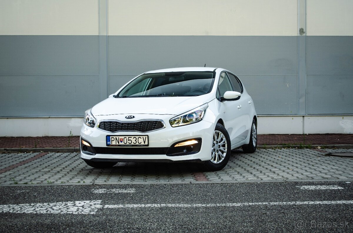 Kia Cee´d 1.4 CVVT Team Slovakia Edition - 2