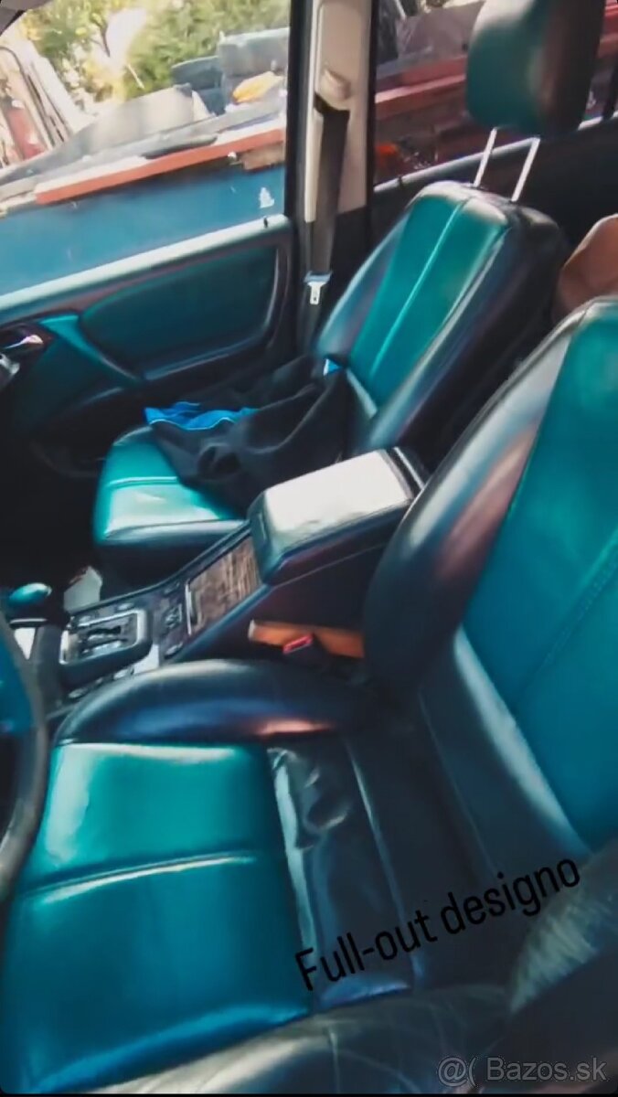 Mercedes ML320 Designo Marine Blue - 2