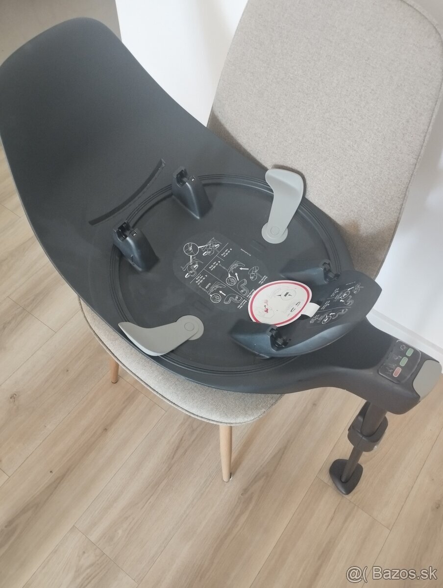 Vajicko Cyex Cloud T+ spol so zaladnou Cybex Base T - 2