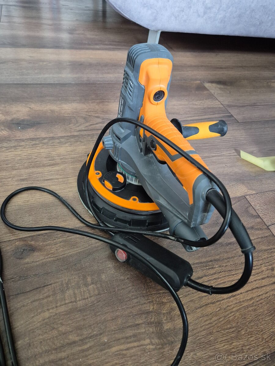 Brúska na sadrokartón - 2