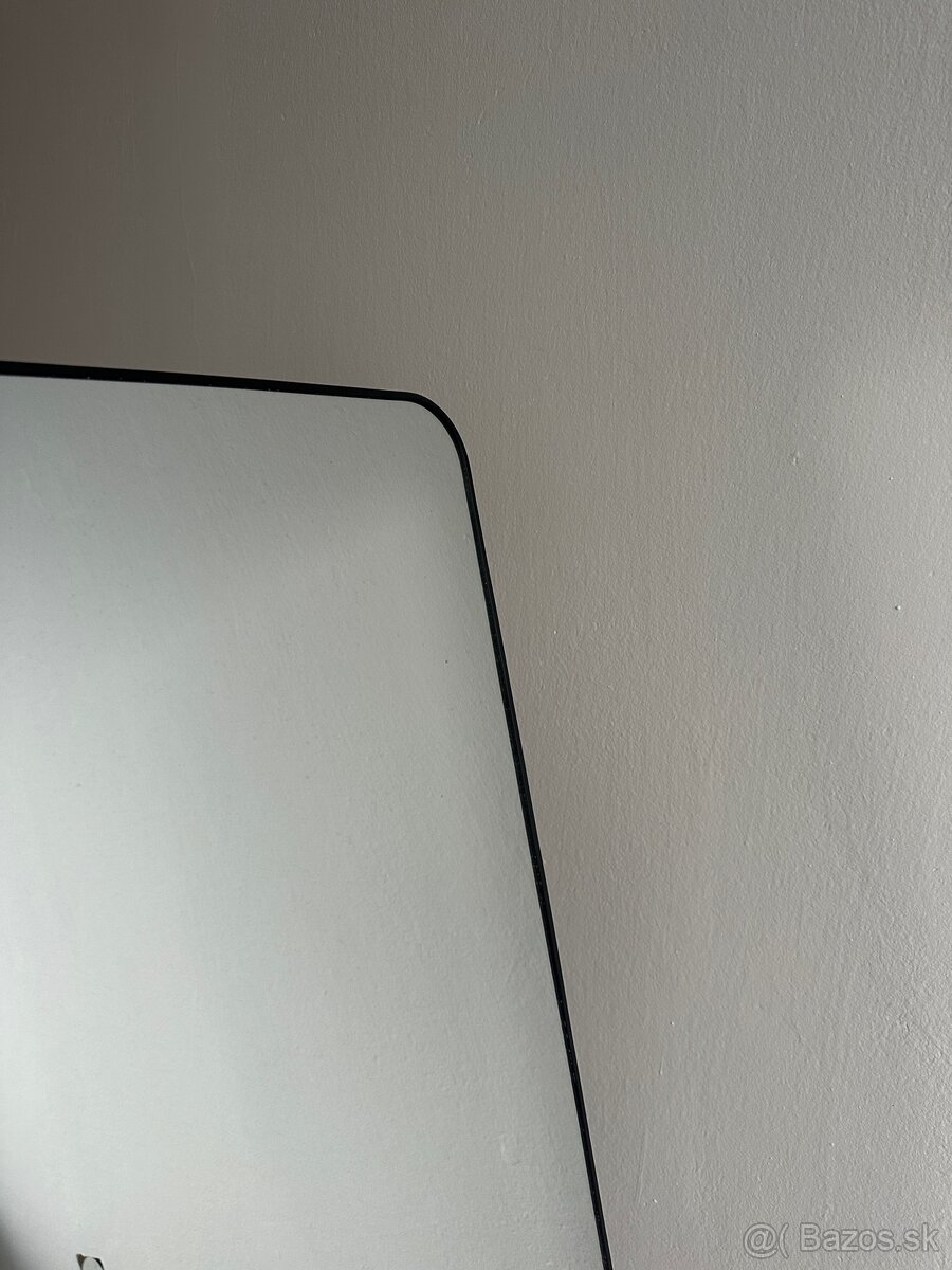 Stojaté zrkadlo - 2