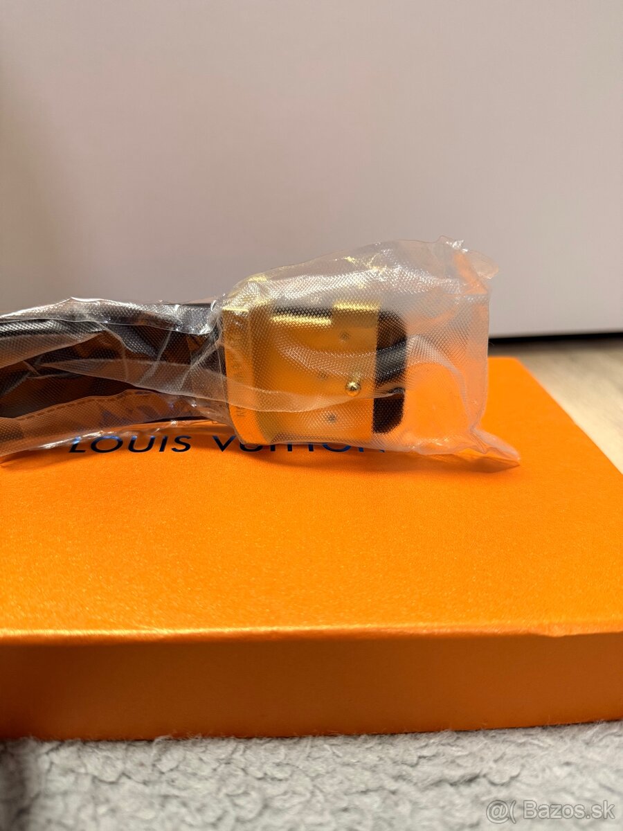 Burberry set a Louis Vuitton set - 2