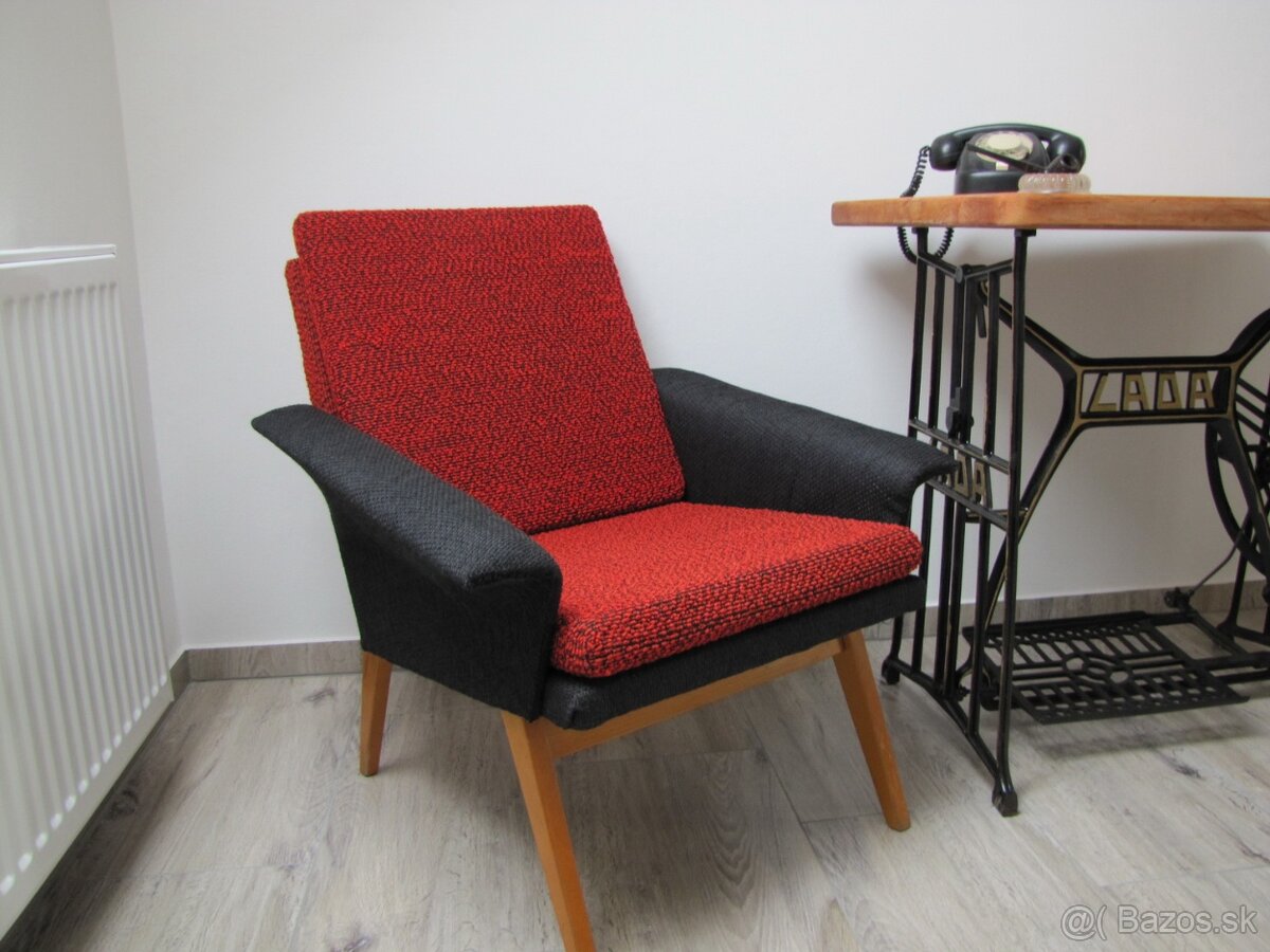 Miroslav Navrátil Kreslo - 2