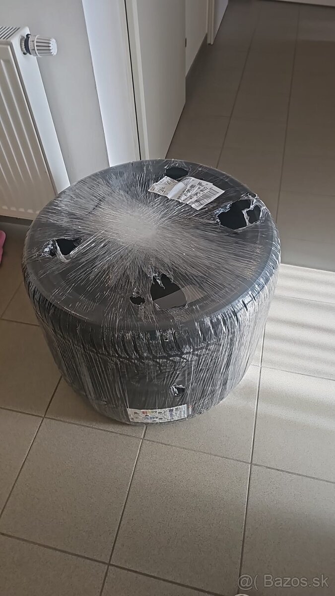 Nové zimné pneumatiky hankook - 2