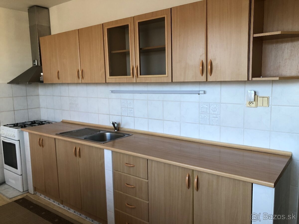 Kuchynská linka - 2