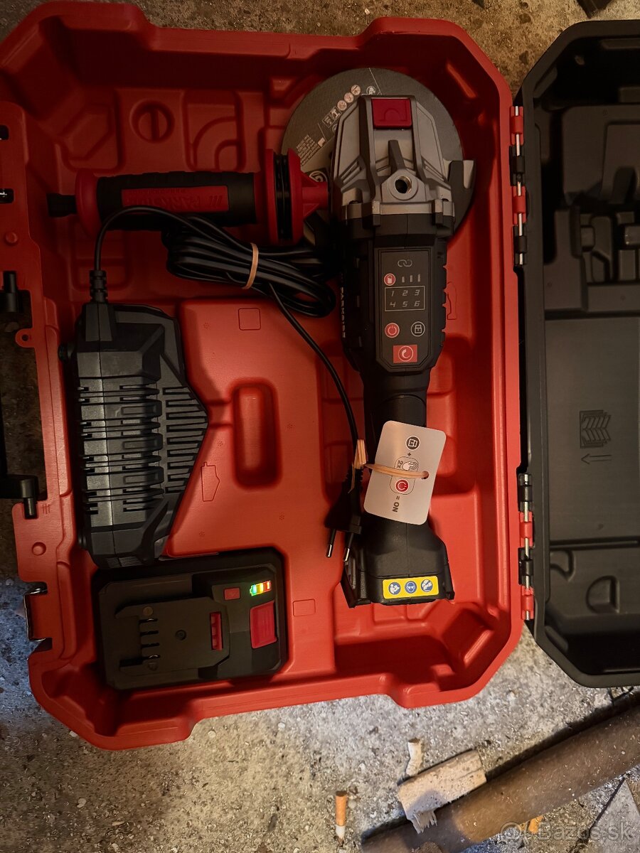 Predám uhlovu bruku Parkside performance - 2