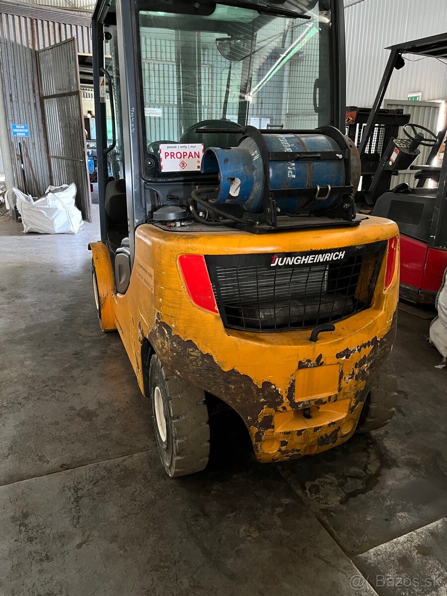 VZV JUNGHEINRICH - 2