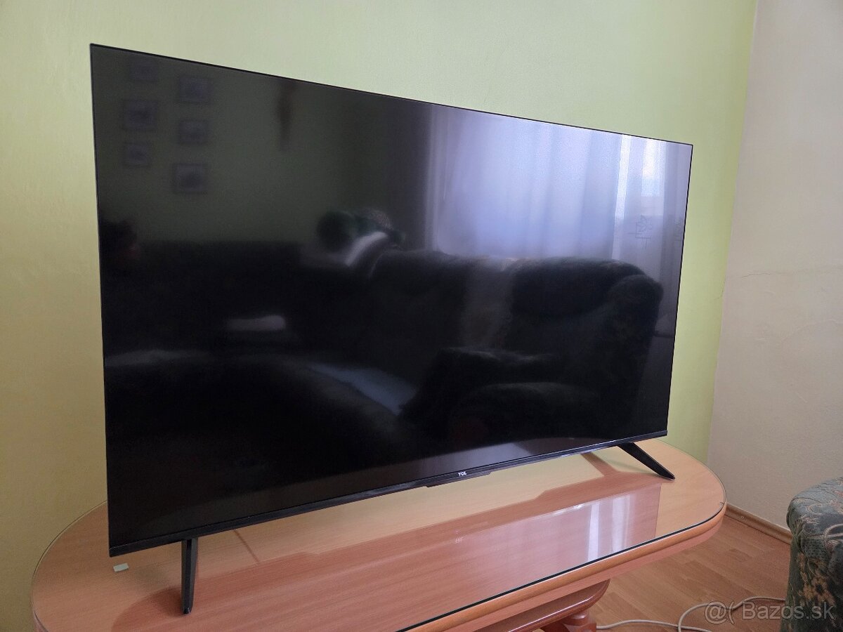 TCL 50" 50V6B 4K Smart TV - 2