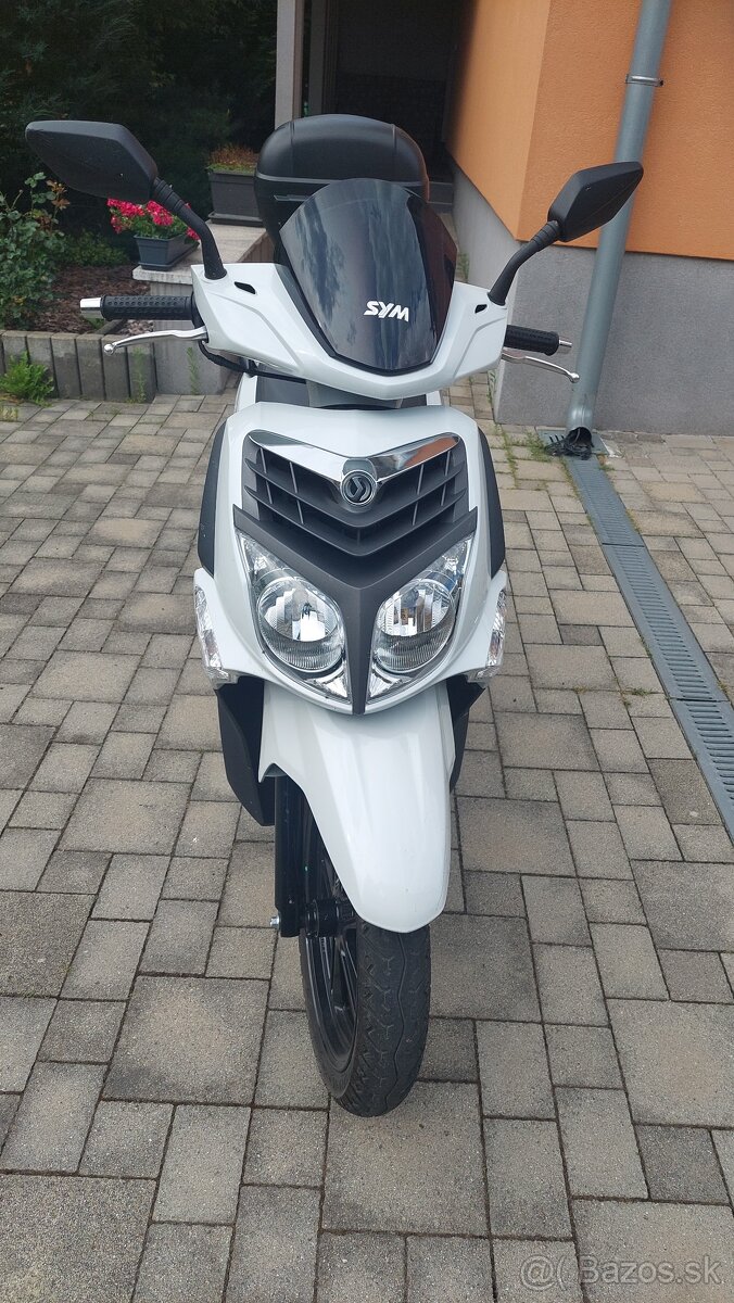 TOP STAV: Biely SYM HD 125 - 2