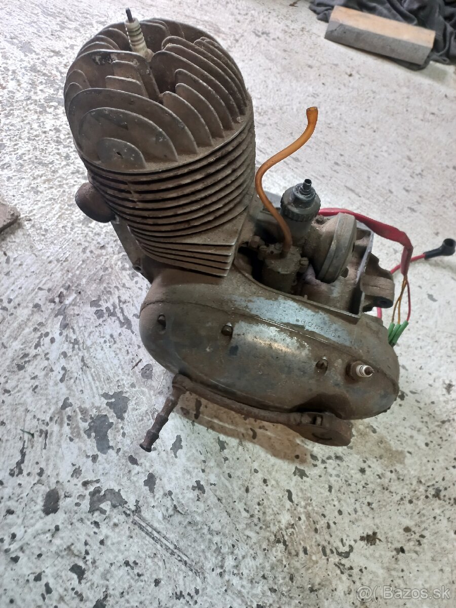 Jawa cz motor 175 - 2