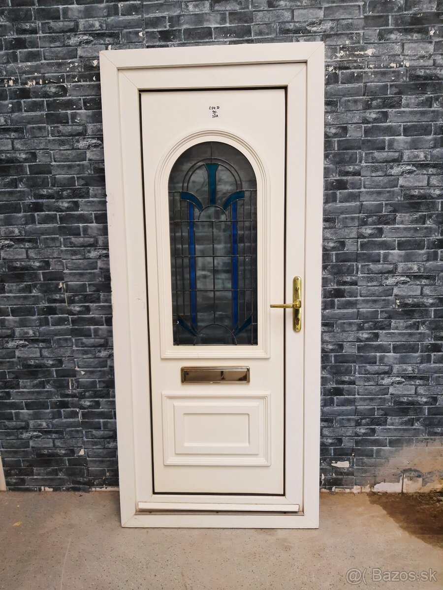 Plastové dvere Č. 54.P - 2