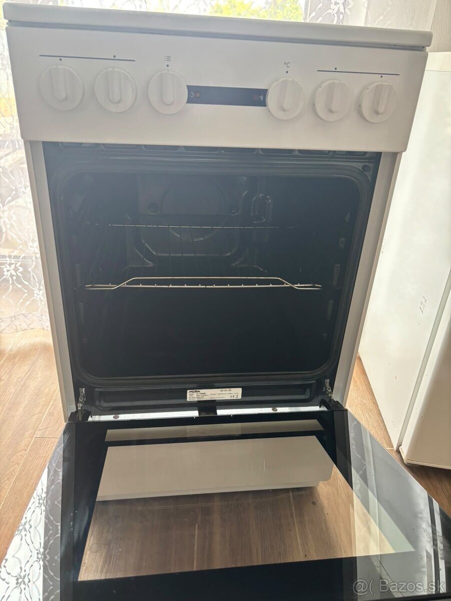 Predám sporak C110BW - 2