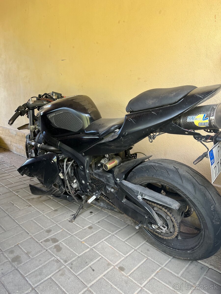 Honda cbr 600rr - 2