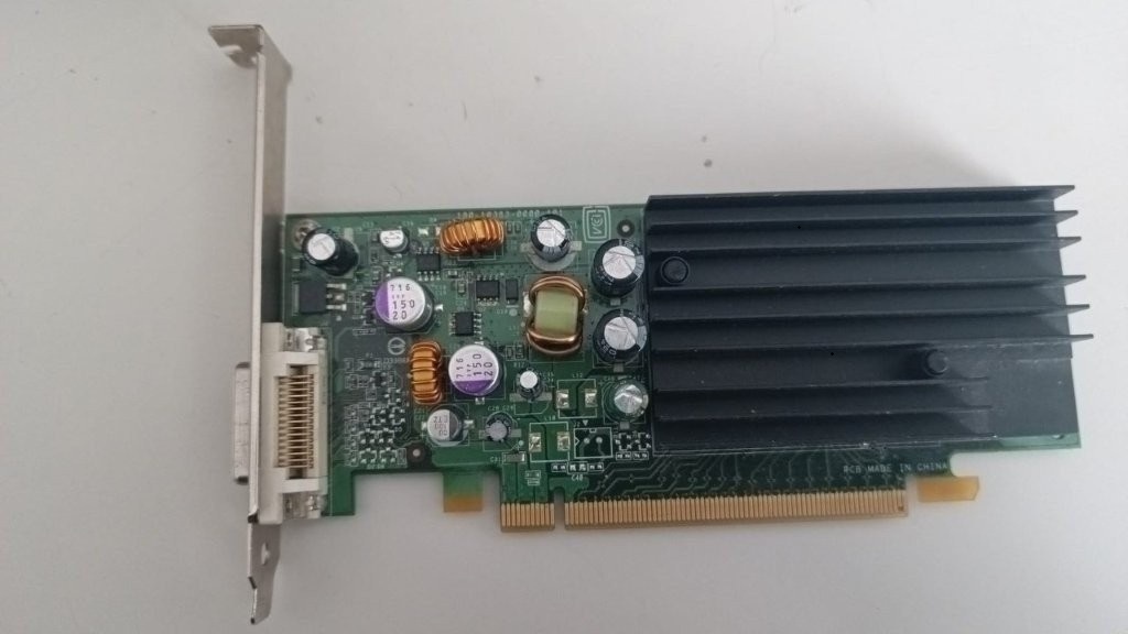 NVIDIA DH261 Quadro P383 grafická karta - 2
