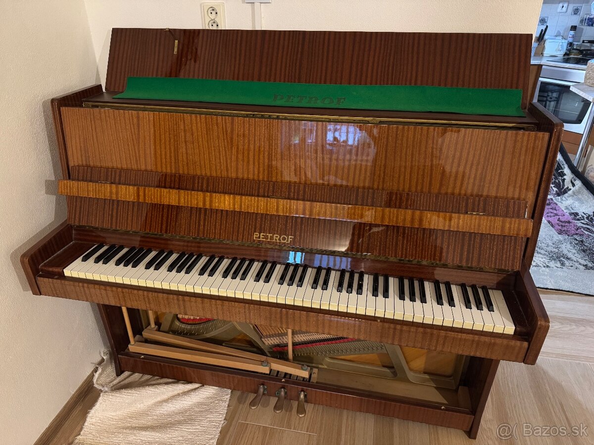 Klavír Petrof - 2