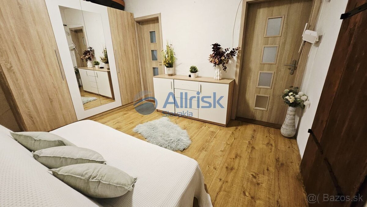 Pekný 3 izbový byt s loggiou na Beňadickej ulici v Petržalke - 2