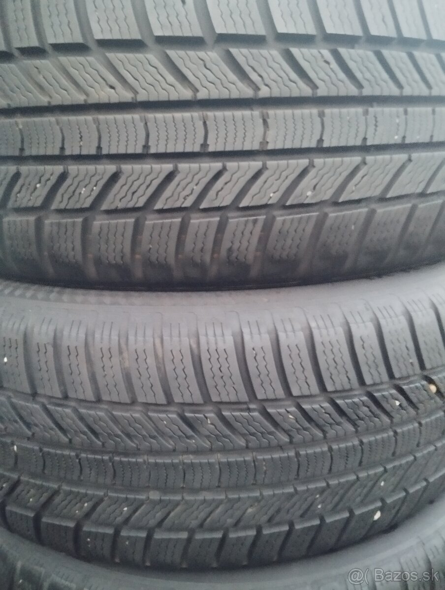 215/55 R17 94H zimné pneu Continental 4ks - 2
