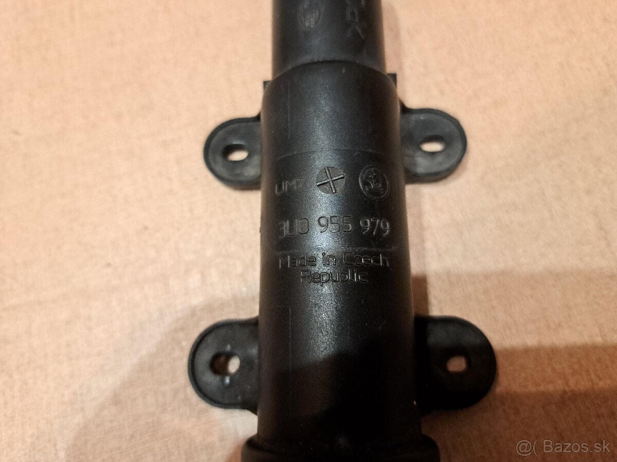 Ostrekovač PP svetla Superb/Passat - 2