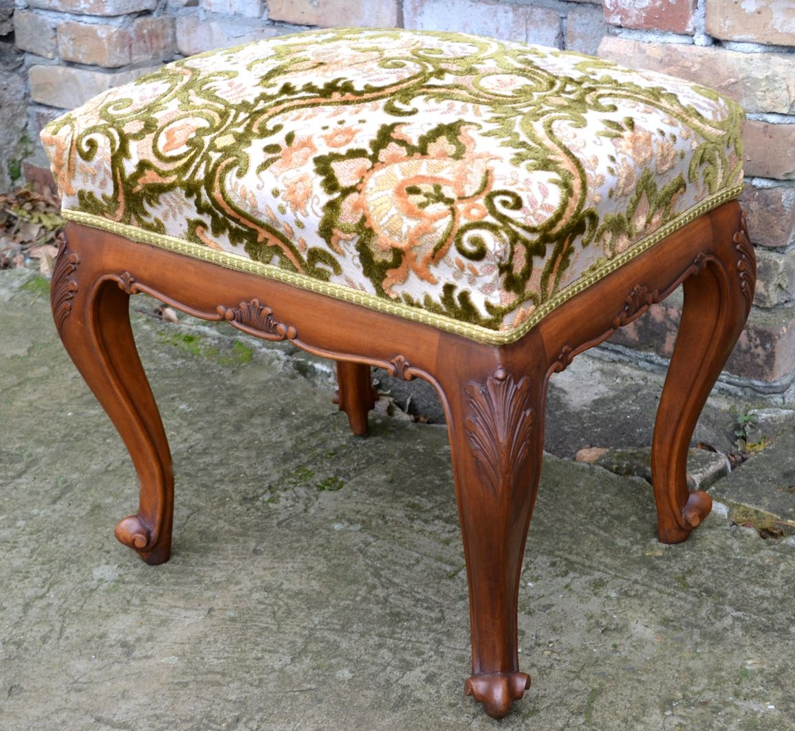 Taburetka orechové drevo - 2