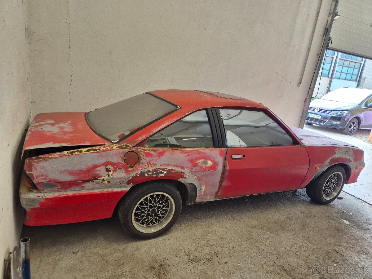 Predam Opel Manta 2,0i - 2