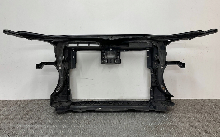 VW Passat B7 2010- chladičová stena , sahara - 2