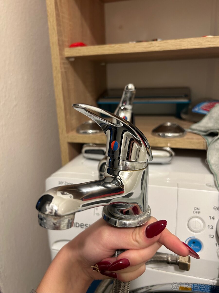 batéria do umývadla a do vane - 2