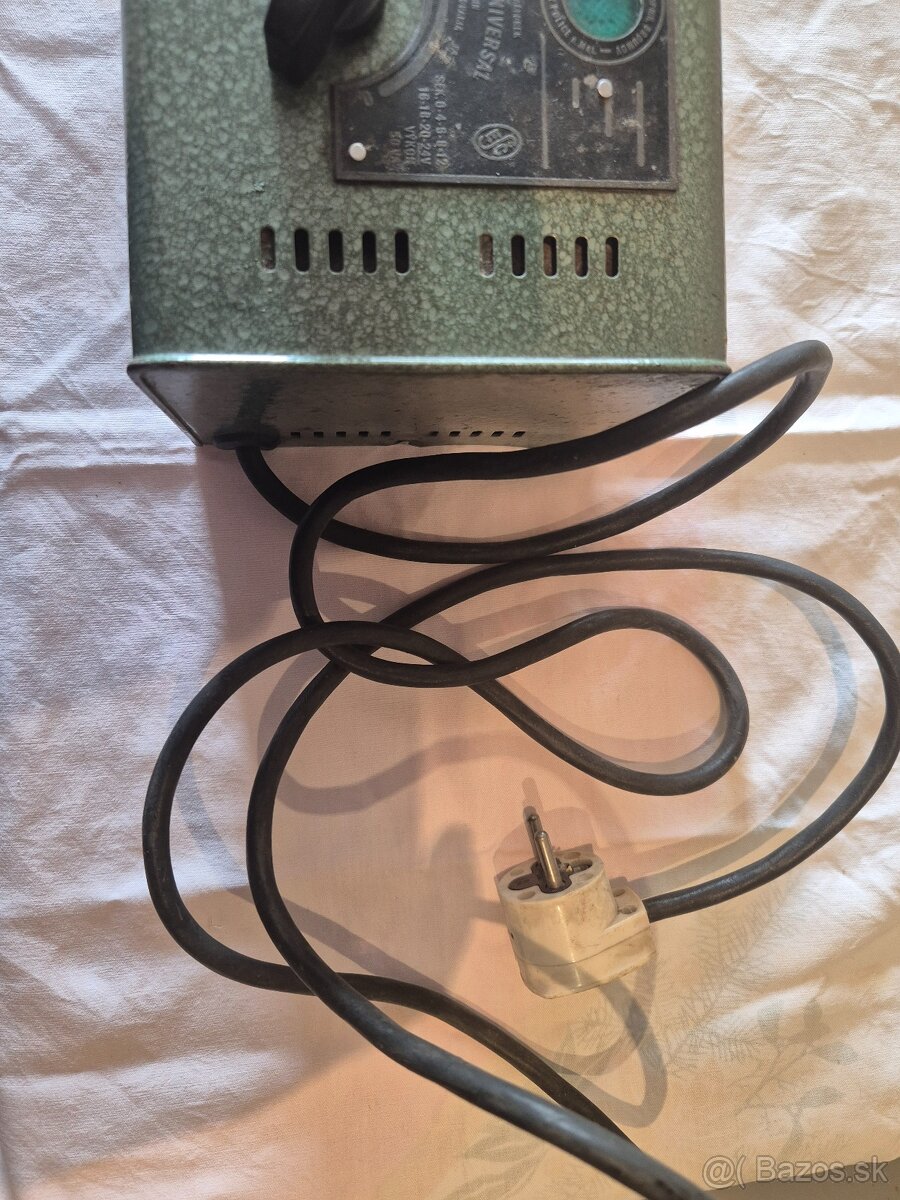 Predam starý Trafo Merkur Universal a Bager. - 2