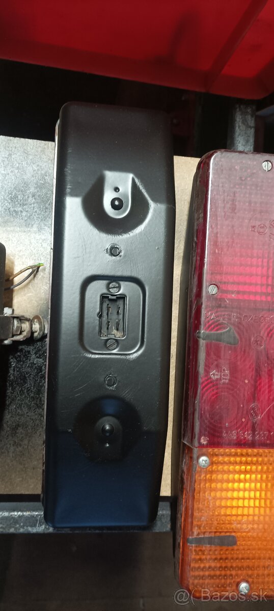 svetlá na prívesný vozík - 2