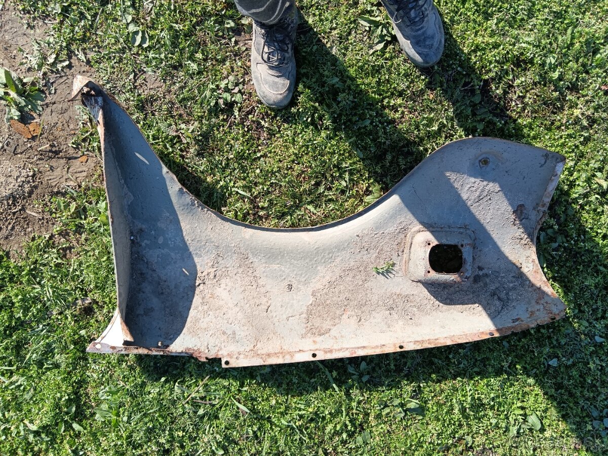 Predám karosárske diely škodovku - 2