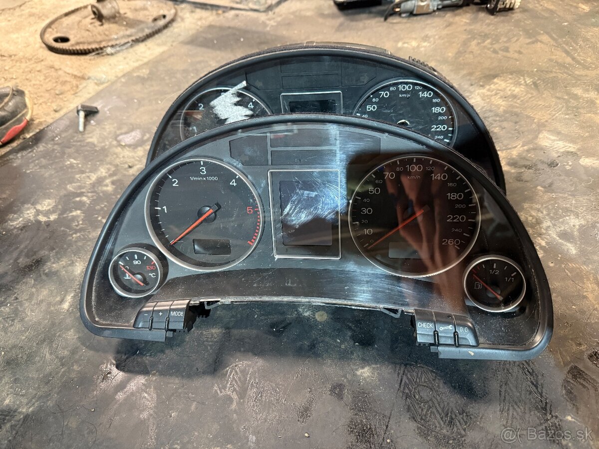 Budíky Audi A4 3.0TDI B7 - 2